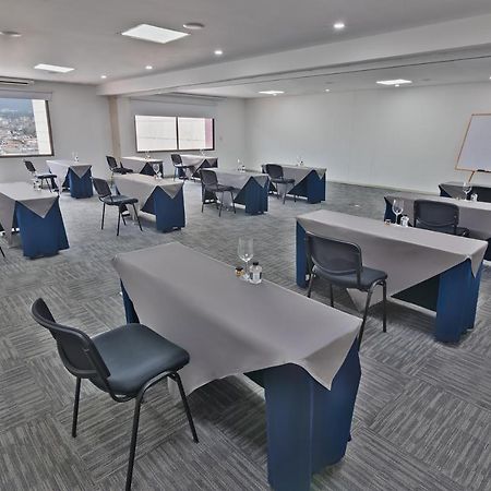 Sonesta Hotel Ibagué 外观 照片 Computer Lab