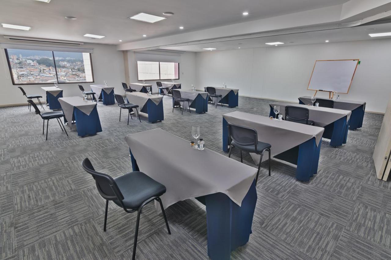 Sonesta Hotel Ibagué 外观 照片 Computer Lab